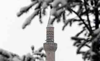 Doğu Anadolu&#039;da 4 il kar yağışıyla beyaza büründü