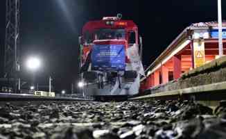 Türkiye&#039;den Çin&#039;e gidecek ilk blok ihracat treni Sivas&#039;a ulaştı