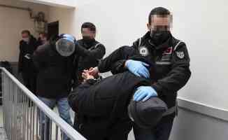 Ankara&#039;da hücre evinde yakalanan FETÖ firarisi eski emniyet müdürleri tutuklandı