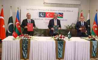 Türkiye, Azerbaycan ve Pakistan&#039;dan birçok alanda iş birliğini derinleştirecek &#039;İslamabad Deklarasyonu&#039;