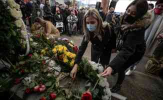 Bosna&#039;daki pazar yeri katliamının kurbanları 27. yılında törenle anıldı