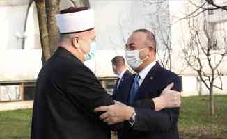 Dışişleri Bakanı Çavuşoğlu&#039;nun Hırvatistan Müslümanlarıyla buluşmasında duygusal anlar yaşandı