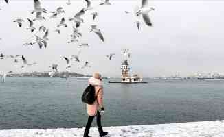 İstanbul&#039;da kar yağışı güzel görüntüler oluşturdu