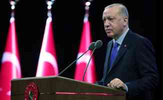 Cumhurbaşkanı Erdoğan: Türkiye akıllı telefonda bölgenin üretim üssü olma yolunda emin adımlarla ilerliyor