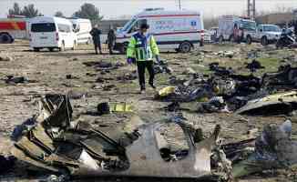 İran&#039;ın füzeyle düşürülen 176 kişinin öldüğü yolcu uçağıyla ilgili nihai raporu acılı aileleri ikna etmedi