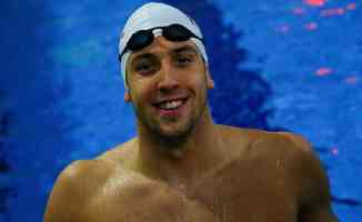 Milli yüzücü Emre Sakcı&#039;ya Abdi İbrahim&#039;den olimpik destek