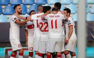 Türkiye, Dünya Kupası elemeleri üçüncü maçında Letonya karşısında