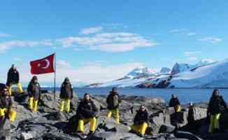 Türkiye&#039;nin St. Petersburg Başkonsolosu Yorulmaz, Rus bilimadamlarıyla Antarktika&#039;daki işbirliğini görüştü