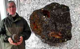 Volkan Yaşar Berber, tarlasına düşen göktaşını alıcısını bulana kadar Gerze’de sergileyecek