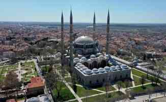 Dünya mimarlık tarihinin başyapıtlarından Mimar Sinan&#039;ın ustalık eseri Selimiye Camisi ramazana hazır