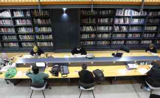 Fatih&#039;te açılan 10 yeni kütüphane gençlerin uğrak yeri oldu