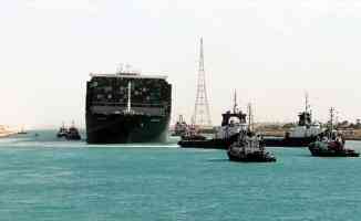 Mısır Süveyş Kanalı&#039;nı günlerce kapatan geminin sahibi firmadan 1 milyar dolar tazminat istiyor