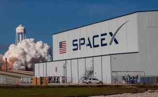 SpaceX’in 4 astronotu taşıyan &#039;Crew Dragon&#039; mekiği Uluslararası Uzay İstasyonu&#039;na ulaştı