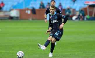 Trabzonspor&#039;da Abdulkadir Parmak kadro dışı bırakıldı