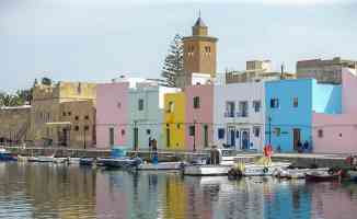 Tunus'un incisi Eski Binzert Limanı tarihi dokusuyla turistlerin uğrak yeri olmaya devam ediyor