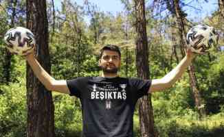 Beşiktaş kalecisi Ersin Destanoğlu'ndan şampiyonluk değerlendirmesi: Bambaşka bir duygu