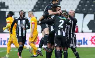 Emre Bel&ouml;zoğlu, Golc&uuml; Tercihini Kimden Yana Kullandı? İşte Fenerbah&ccedil;e&rsquo;nin Yeni Golc&uuml;s&uuml;