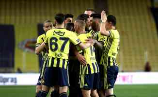 Fenerbah&ccedil;e&rsquo;de Hedefte Yerli Oyuncular Var