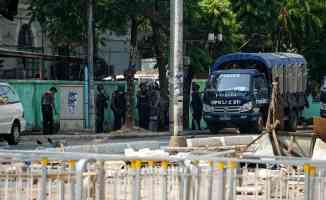 Myanmar&#039;da gözaltında tutulan Müslüman gazeteci oruç tuttuğu için hücre hapsine alındı