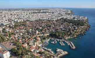 Turizm merkezi Antalya doğal güzellikleriyle görsel şölen sunuyor