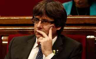 AB mahkemesi Katalan ayrılıkçı siyasetçi Puigdemont&#039;un dokunulmazlığının kaldırılması kararını askıya aldı