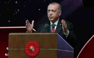 Cumhurbaşkanı Erdoğan: Fikir adamlarımız yeniden diriliş ve yükseliş için bize yol gösteriyor