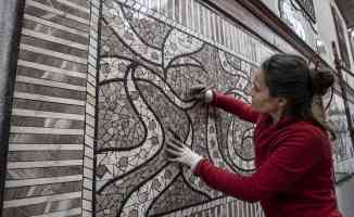 Sanatçı Menekşe Bilgiç&#039;in eserleri, Fener Sokak duvarlarını süsleyecek