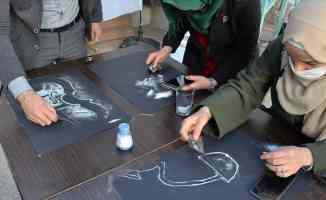 Suriyeli ressamdan tuz tanelerine estetik dokunuş