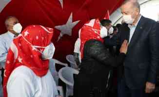 Diyarbakır annelerinden Cumhurbaşkanı Erdoğan&#039;a: Senin sayende bu gücü buluyoruz