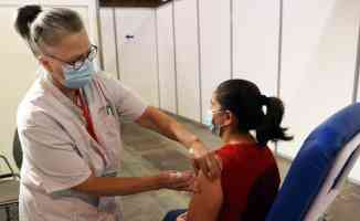 Dünya genelinde 3 milyar 790 milyon dozdan fazla Kovid-19 aşısı yapıldı
