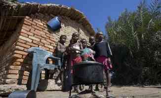 Tek nedeni küresel iklim değişikliği olan kıtlıkla mücadele eden ilk ülke: Madagaskar