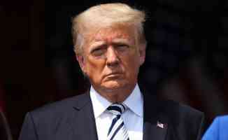 Trump, Facebook, Twitter ve Google&#039;ı mahkemeye veriyor