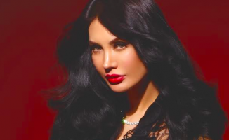 Demet &Ouml;ger, yardımlara devam ediyor