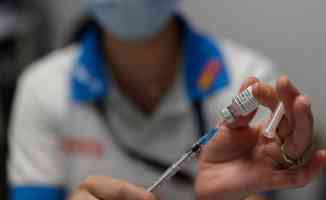 Dünya genelinde 4 milyar 840 milyon dozdan fazla Kovid-19 aşısı yapıldı