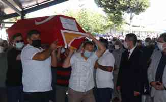 Düşen yangın söndürme uçağında yaşamını yitiren Edip Uzunoğlu&#039;nun cenazesi Adana&#039;da toprağa verildi