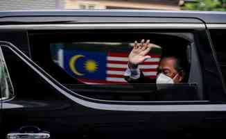 Muhyiddin Yasin&#039;in istifasının ardından Malezya yeni başbakanını arıyor