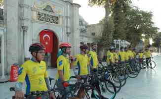 Server Gençlik, Eyüpsultan&#039;dan Hacı Bektaş-ı Veli’ye bisikletle ‘Huzur Yolculuğu’na başladı