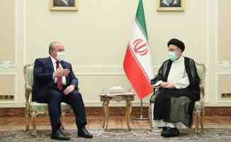 TBMM Başkanı Şentop, İran Cumhurbaşkanı Reisi ile bir araya geldi