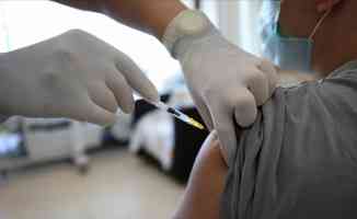 İsrail'deki araştırmaya göre üçüncü doz aşı Kovid-19'u ağır geçirme riskini 20 kat düşürüyor