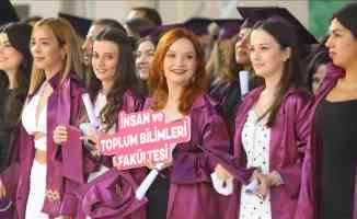 Maltepe Üniversitesi mezunlarını uğurladı