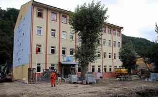 Sel felaketinin yaşandığı Bozkurt&#039;ta okullar eğitim öğretime hazırlanıyor