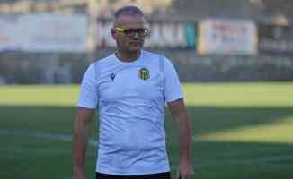 Yeni Malatyaspor Teknik Direktörü Buz'dan "yabancı oyuncu kuralı" açıklaması: Rekabet kaliteyi yükseltir
