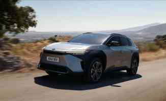 Toyota elektrikli aracı bZ4X&#039;i tanıttı