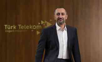 Türk Telekom’dan eğitime 10 bin tablet desteği