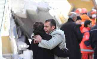 Türkiye, 2011&#039;deki depremde Van için tek yürek oldu