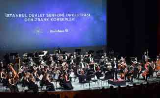 İstanbul Devlet Senfoni Orkestrası AKM&#039;de 13 yıl aranın ardından konser verdi