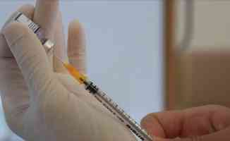 Koronavirüs Bilim Kurulu Üyesi Şener'den üçüncü doz uyarısı