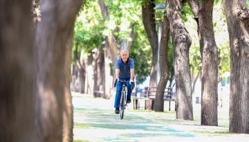 22 yılda Edirne'den Kars'a 19 defa gidip gelecek kadar pedal çevirdi