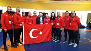 23 Yaş Altı Avrupa Güreş Şampiyonası'nda Türkiye, kadınlarda takım halinde şampiyon oldu