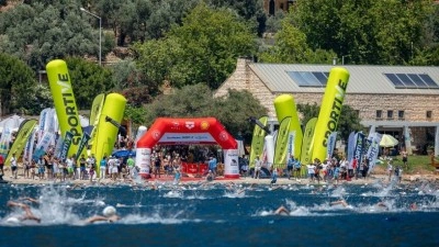 26. Uluslararası Arena AquaChallenge Y&uuml;zme Şampiyonası, Antalya'da yapıldı